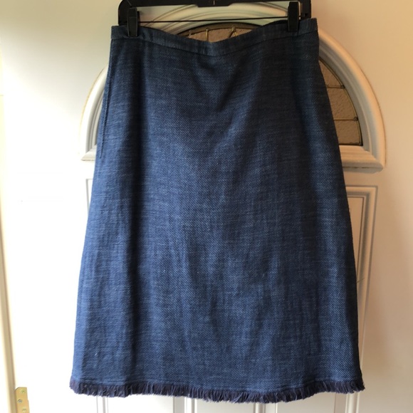 BCBG Maxazria Manne Dark Navy Skirt Size 10 - Picture 5 of 7